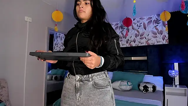 GiselOrtiz online show from July 13, 11:11 am
