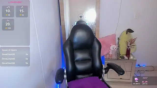 hellensexy online show from June 28, 10:27 pm