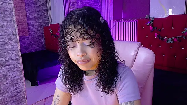 miahernadez303av online show from June 21, 1:09 am