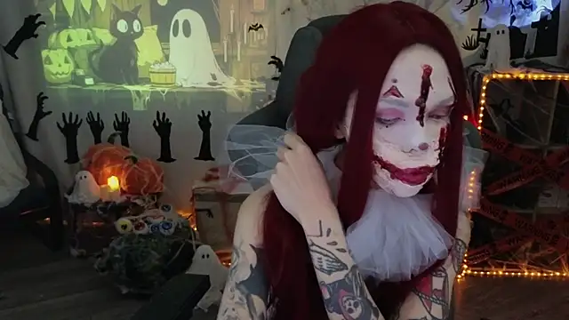 Kerry Kirk online show from October 27, 10:59 pm