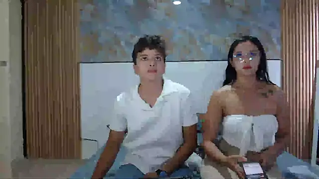 Antonella Cruz02 online show from October 6, 12:33 pm