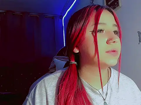 madisonx17 online show from November 9, 12:16 am