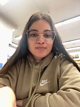 CamilaSofiia online show from December 17, 3:00 am