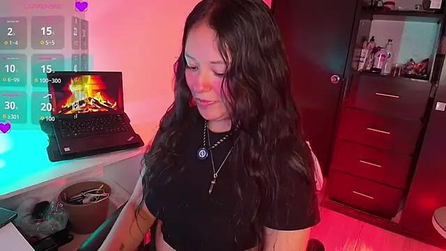 Lexie Thompson10 online show from June 6, 12:06 am