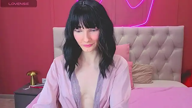 Lili flowerr online show from February 23, 8:47 am