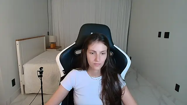 upssnowy online show from July 5, 3:46 am