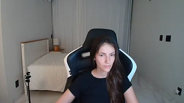 upssnowy online show from July 24, 2:42 am