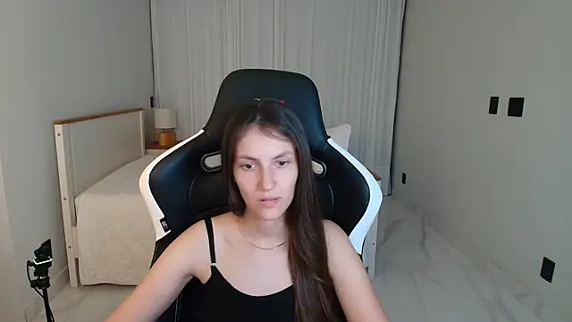 upssnowy online show from July 3, 3:34 am