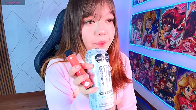 Fluffy Bubble21 online show from July 25, 3:46 am