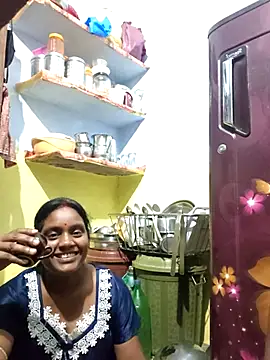 Priyasexcpl online show from July 9, 1:24 pm