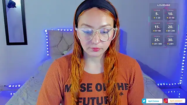 Snapshot of April_sommer1 chatting on September 15, 11:40 am April sommer1 online show from September 15, 11:40 am