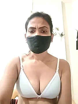 sunita6009 online show from July 6, 3:03 pm