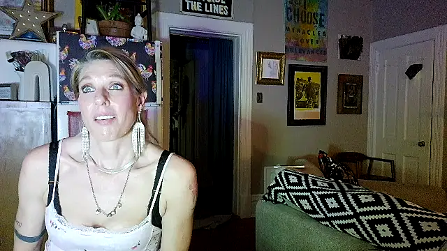 Glamazonx online show from March 2, 3:06 am