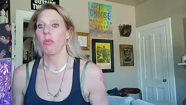 Glamazonx online show from March 9, 9:51 pm