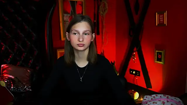 EllaHorton online show from November 9, 10:22 am