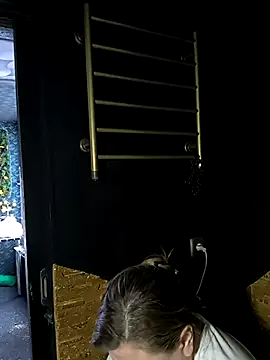 jusichka online show from February 8, 7:45 am