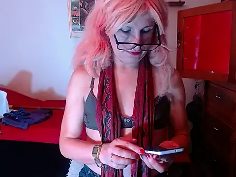 Snapshot of LorenJade chatting on September 26, 10:02 am LorenJade online show from September 26, 10:02 am
