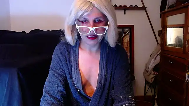 LorenJade online show from June 26, 12:06 pm
