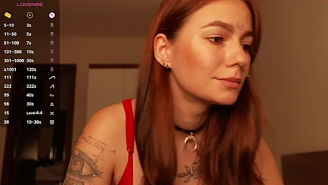 girl with snaketatto0 online show from May 1, 2:48 am