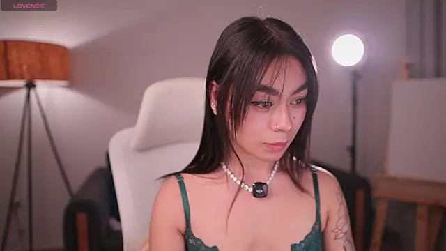 GigiLee  online show from June 24, 11:37 pm