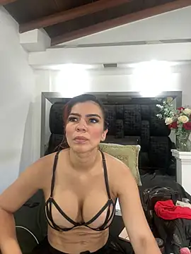 Arianna Jones1 online show from July 17, 12:15 am