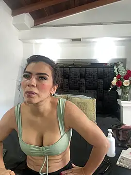 Arianna Jones1 online show from July 28, 5:46 pm