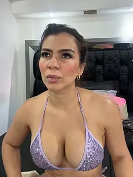 Arianna Jones1 online show from July 31, 4:02 am
