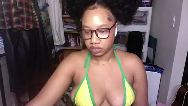 Snapshot of goddessdaisysky chatting on September 26, 2:47 pm goddessdaisysky online show from September 26, 2:47 pm
