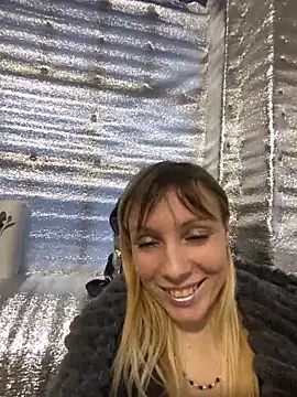 Snapshot of Anita-Smith chatting on December 2, 8:48 am Anita-Smith online show from December 2, 8:48 am