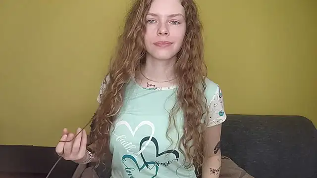 RayaNenlia online show from February 26, 5:50 am