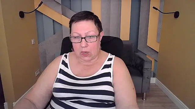 BarbaraTurners online show from November 28, 7:28 pm