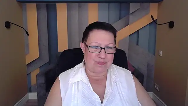 BarbaraTurners online show from October 31, 7:29 pm