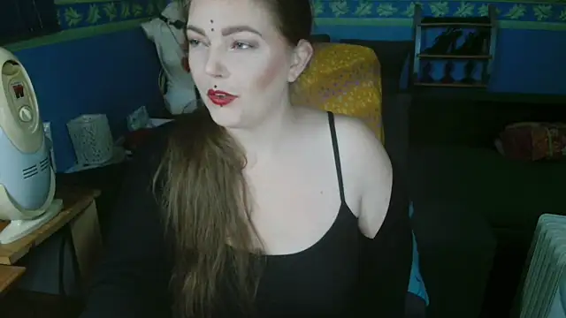 Snapshot of SherineDivine chatting on October 6, 5:24 am SherineDivine online show from October 6, 5:24 am