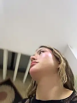 Arianavillada online show from December 14, 3:12 am