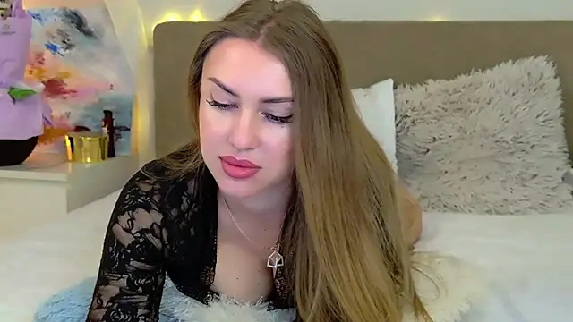 LuisaSin online show from June 9, 7:19 am