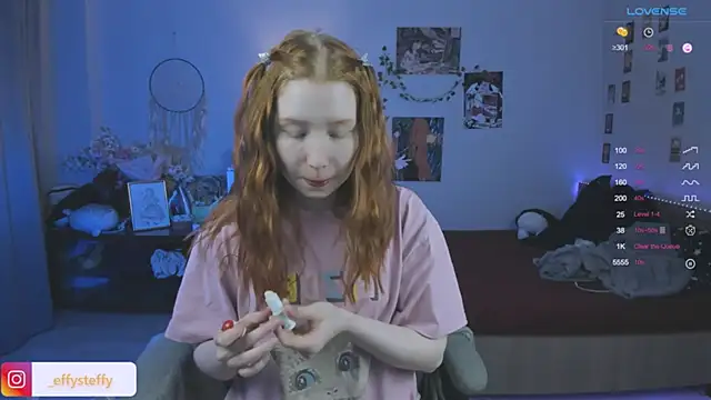 CallMeEffy1 online show from December 22, 5:49 pm