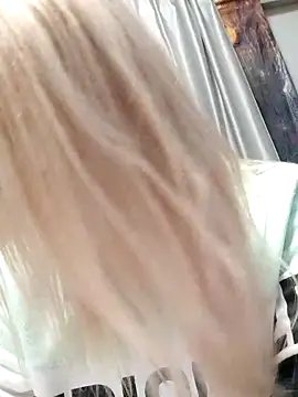 LadyLolyPop  online show from December 19, 2:27 am