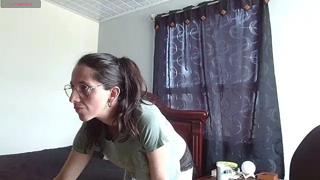Snapshot of goretty420 chatting on September 17, 3:43 pm goretty420 online show from September 17, 3:43 pm