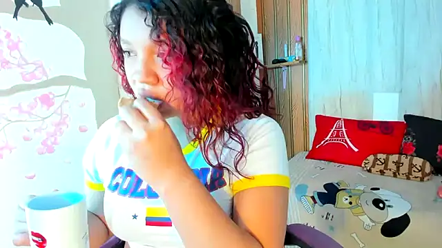 Emily Coper18 online show from June 18, 2:11 pm