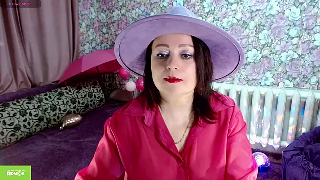 Julia-ru online show from April 8, 8:55 pm