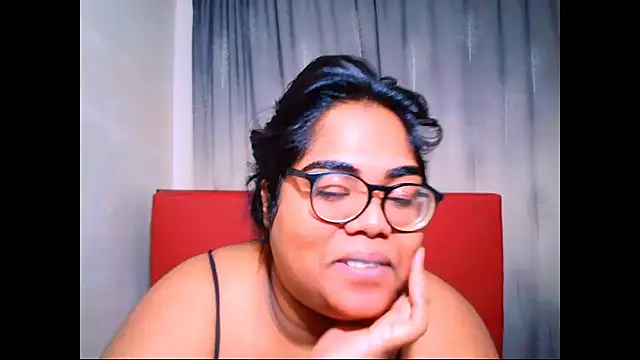 Indian Lola00 online show from October 3, 7:30 pm