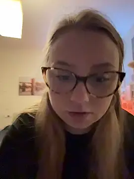 chloetarducci online show from February 23, 7:57 pm