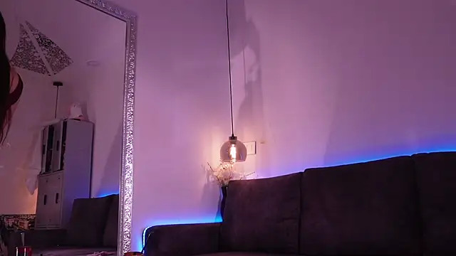 Isabella francoo online show from July 7, 11:57 am