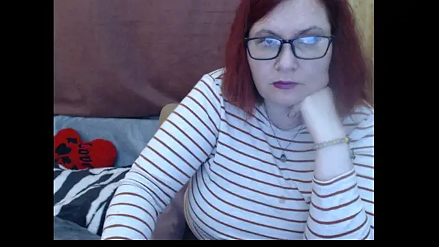 PlayfullMature online show from April 27, 12:24 pm