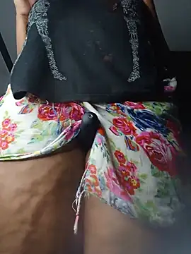 queennapal online show from July 3, 3:23 am