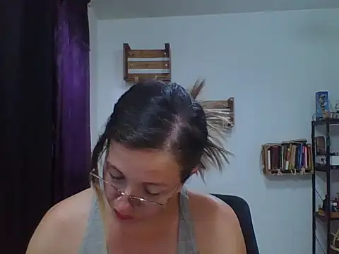 Snapshot of charlott_ponce chatting on September 22, 10:30 pm charlott ponce online show from September 22, 10:30 pm