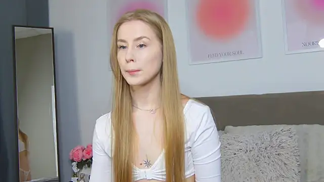 VioletiSwone online show from February 19, 6:13 am