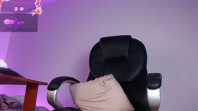 vero sweet18 online show from December 20, 5:17 pm