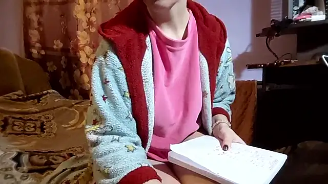  Kitti  online show from December 15, 10:15 pm