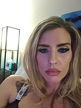ellieconradxo online show from June 27, 3:40 am